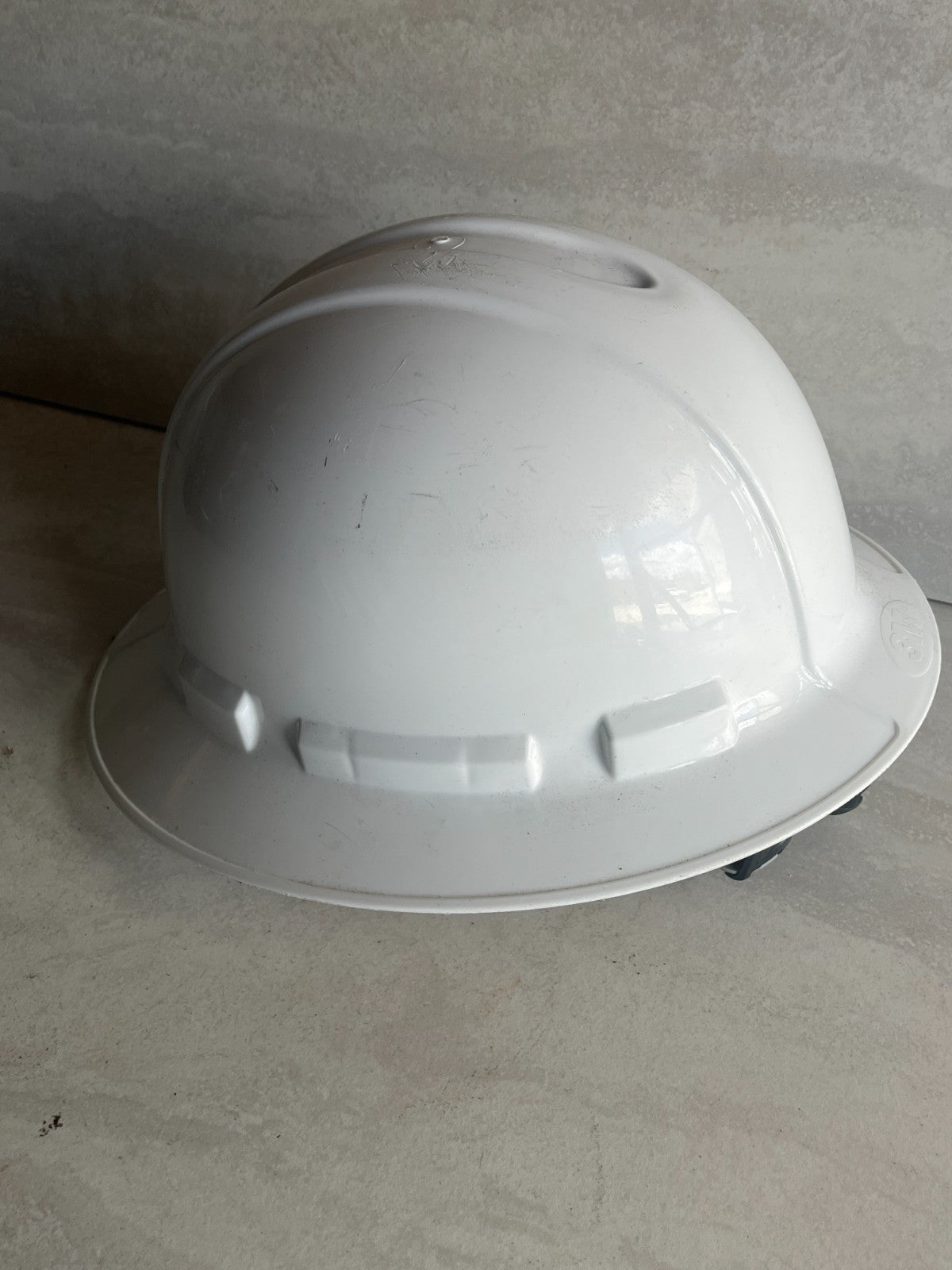 3M Fully Adjustable American White Full Brim Hard Hat Safety HAt