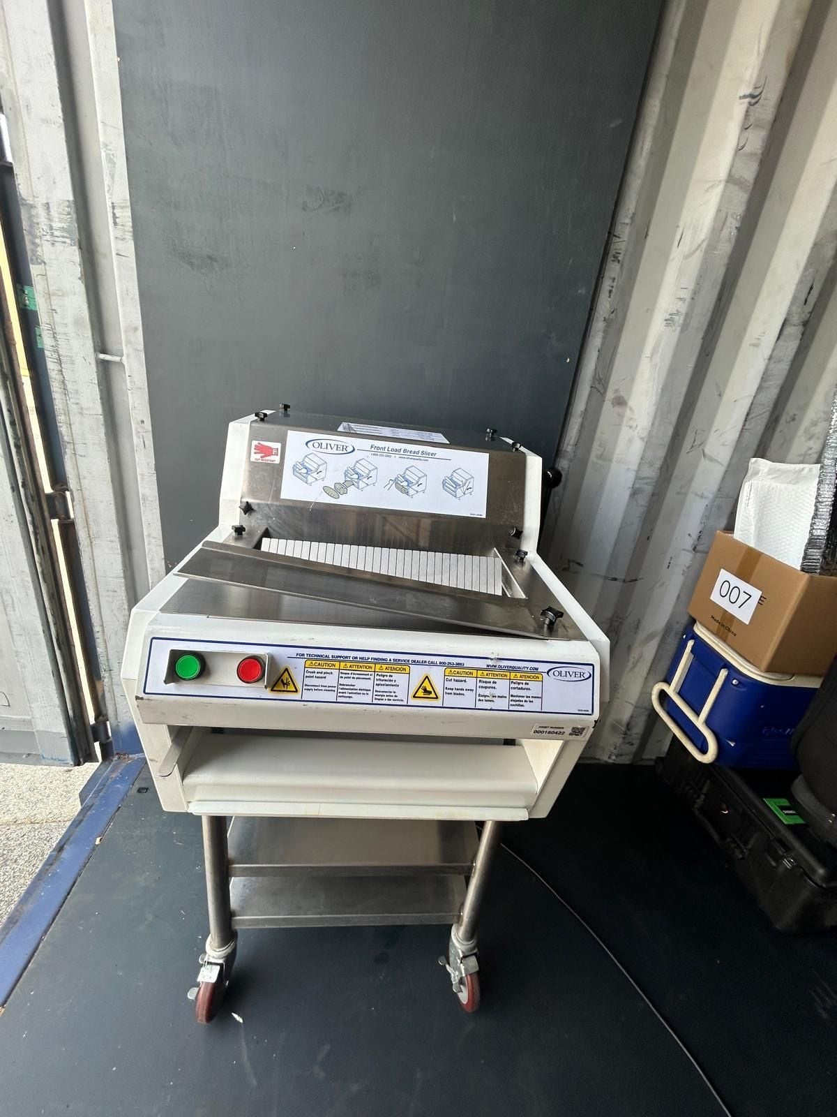 Oliver Model 732-N Front Load Bread Slicer