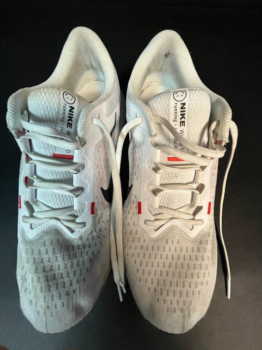 Size 11- Nike Mens Winflo 11 Running Shoes
