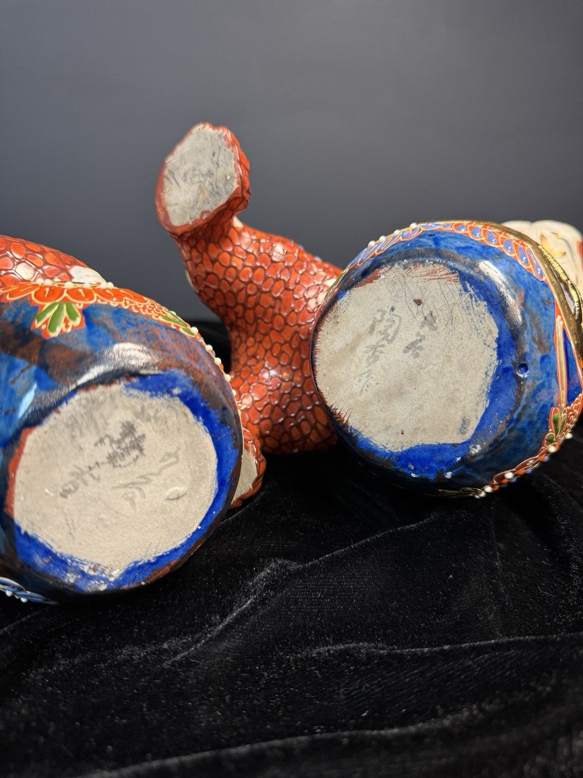 JAPANSE KUTANI ~ SHOWA PERIOD~FOO DOG(S)~CREAM, ORANGE, BLUE & WHITE~STUNNING!!